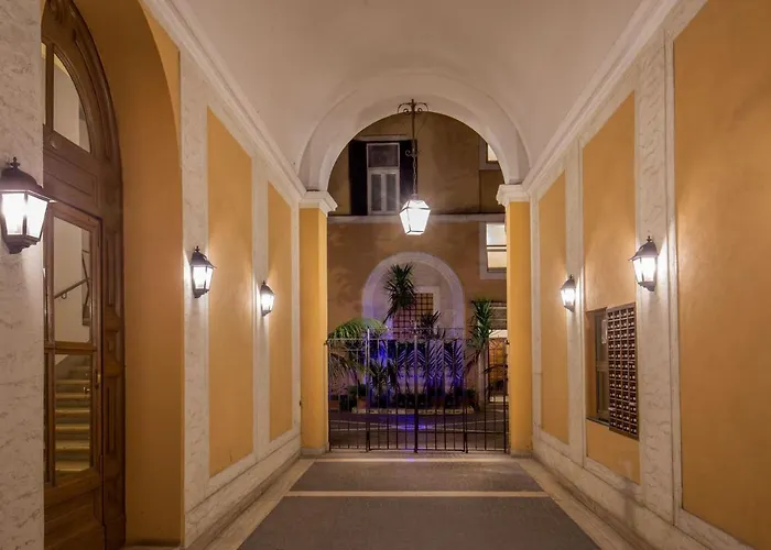 Navona Blue Daire Roma